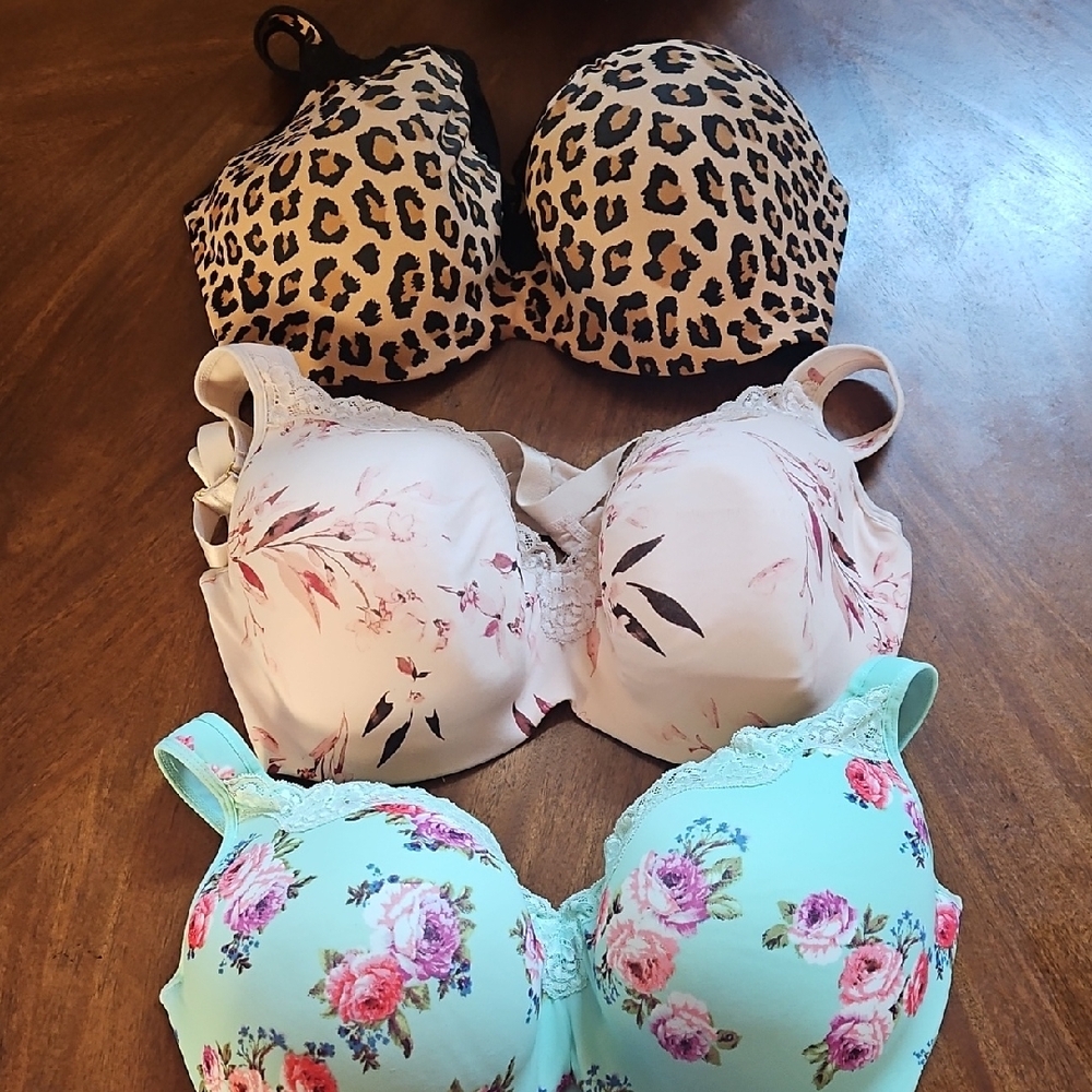 Elegant Floral and Leopard Print Bra Set